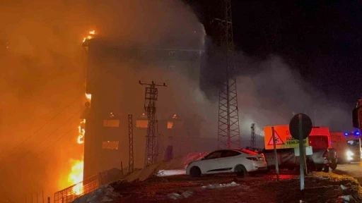 Facia otelinin m&uuml;d&uuml;r&uuml;: &ldquo;Yangın sırasında, yangın dedekt&ouml;rleri &ccedil;alışıyordu&rdquo;
