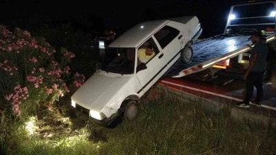 Facianın eşiğinden d&ouml;n&uuml;len kazayı burunları bile kanamadan atlattılar
