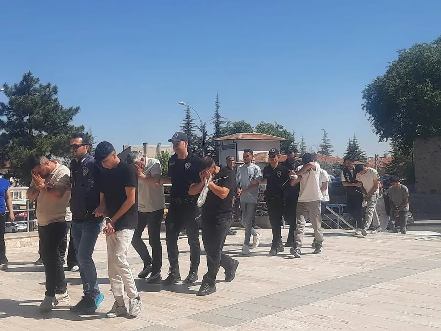Faizsiz kredi yalanıyla 120 milyonluk vurgun! Bursa da listede