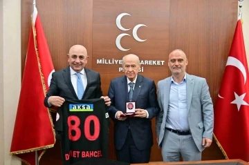 Fatih Karag&uuml;mr&uuml;k&rsquo;ten, MHP lideri Bah&ccedil;eli&rsquo;ye ziyaret
