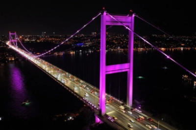 Fatih Sultan Mehmet K&ouml;pr&uuml;s&uuml; Global Wellness Day&rsquo;in 14. Yılı i&ccedil;in Magenta&rsquo;ya B&uuml;r&uuml;nd&uuml;!