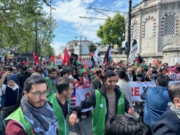 Fatih&rsquo;te binlerce kişi Filistin&rsquo;e destek i&ccedil;in y&uuml;r&uuml;d&uuml;
