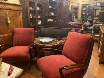 Fatih&rsquo;te tarih yolculuğu: Horhor Antikacılar &Ccedil;arşısı
