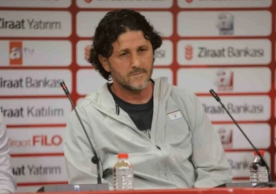 Fatih Tekke: "&Ouml;n&uuml;m&uuml;zde Avrupa i&ccedil;in hedef bir ma&ccedil; var"
