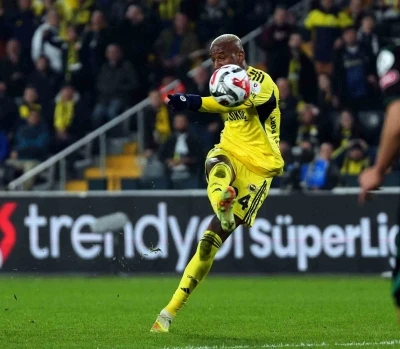 Fenerbah&ccedil;e: 4 - Konyaspor: 0 