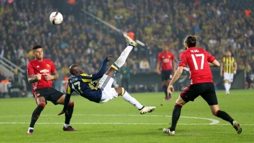 Fenerbah&ccedil;e, 8 yıl sonra Manchester United&rsquo;ı konuk edecek