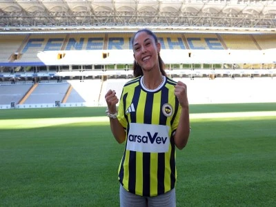 Fenerbah&ccedil;e arsaVev Kadın Futbol Takımı, Fatma Şakar'ı transfer etti