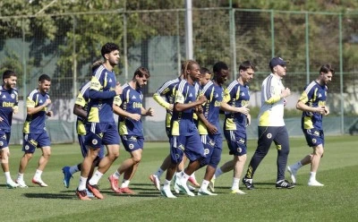 Fenerbah&ccedil;e, Aston Villa ma&ccedil;ı hazırlıklarına başladı