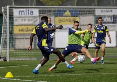 Fenerbah&ccedil;e, Aston Villa ma&ccedil;ı hazırlıklarına devam ediyor