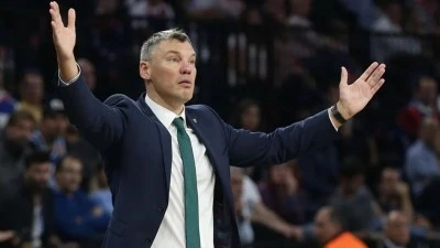 Fenerbah&ccedil;e Beko Başantren&ouml;r&uuml; Sarunas Jasikevicius, Dubai&rsquo;de mahsur kaldı