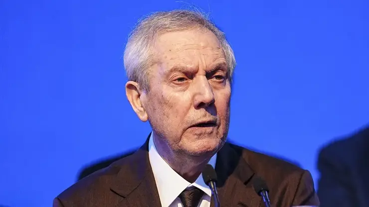Fenerbah&ccedil;e'de Aziz Yıldırım geri d&ouml;nd&uuml; !