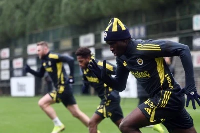 Fenerbah&ccedil;e'de, Trabzonspor ma&ccedil;ı hazırlıkları başladı
