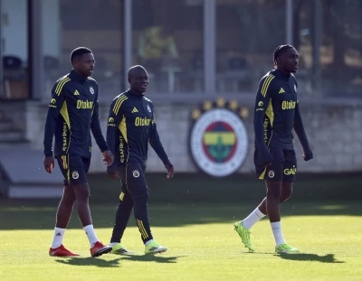 Fenerbah&ccedil;e, Fatih Karag&uuml;mr&uuml;k ma&ccedil;ı hazırlıklarına başladı
