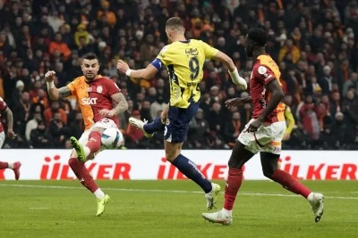 Fenerbah&ccedil;e, Galatasaray deplasmanında son 10 derbide 1 kez kaybetti