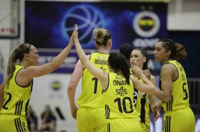 Fenerbah&ccedil;e, Kadınlar Basketbol S&uuml;per Ligi yarı final serisinde 1-0 &ouml;ne ge&ccedil;ti