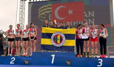 Fenerbah&ccedil;e Kros Takımı, Avrupa&rsquo;dan 3 madalyayla d&ouml;nd&uuml;