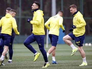 Fenerbah&ccedil;e, MKE Ankarag&uuml;c&uuml; ma&ccedil;ı hazırlıklarını s&uuml;rd&uuml;rd&uuml;