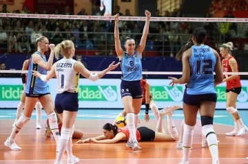 Fenerbah&ccedil;e Opet, avantaj elde etti
