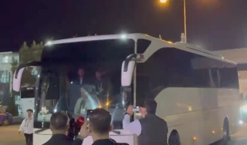 Fenerbah&ccedil;e takımı stada geldi
