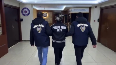 Fenomen Murat &Ouml;v&uuml;&ccedil;&rsquo;e 4 yıl 6 aya kadar hapis talebi