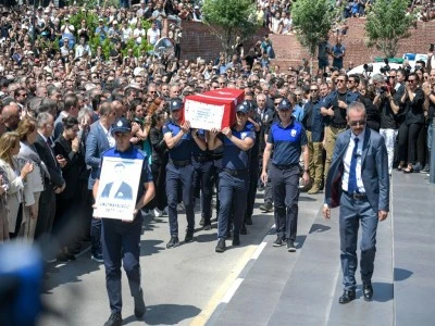 Ferdi Zeyrek son yolculuğuna uğurlandı