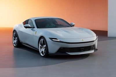 Ferrari Amalfi Arabadan &Ouml;tesi