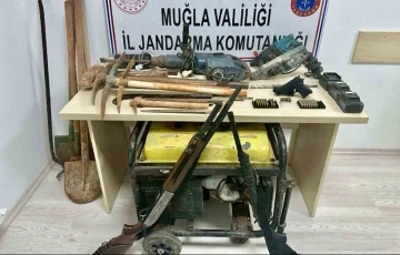 Fethiye&rsquo;de ka&ccedil;ak kazı operasyonu
