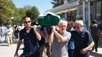 Fethiyespor&rsquo;un efsane kaptanı son yolculuğuna dualarla uğurlandı
