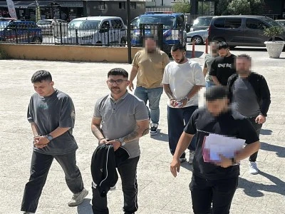 FET&Ouml;'c&uuml;ler yurt dışına ka&ccedil;arken yakalandı 