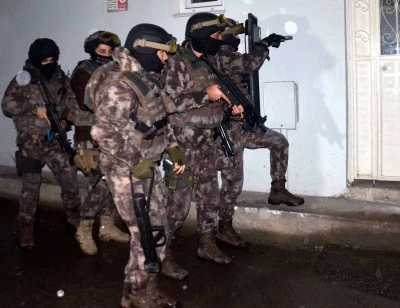 FET&Ouml;'n&uuml;n g&uuml;ncel yapılanmasına baskın