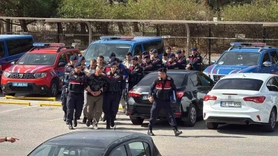 FET&Ouml; ş&uuml;phelileri denizde yakalandı