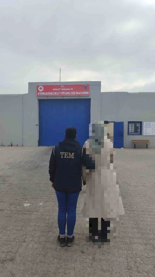 FET&Ouml;&rsquo;ye &uuml;ye olmaktan aranan 2 kişi tutulandı
