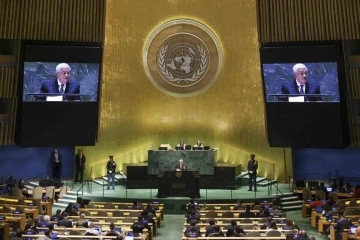 Filistin Devlet Başkanı Abbas: "Filistin bizim vatanımız, ayrılmayacağız"
