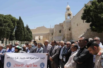 Filistinliler &rsquo;B&uuml;y&uuml;k Felaket G&uuml;n&uuml;&rsquo;nde sokaklara d&ouml;k&uuml;ld&uuml;
