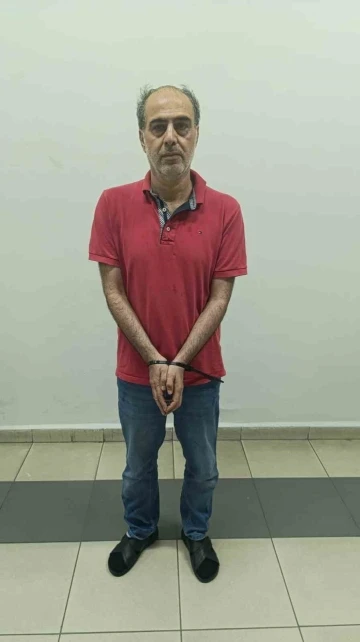 Firari FET&Ouml;&rsquo;c&uuml; savcı İstanbul&rsquo;da h&uuml;cre evinde yakalandı
