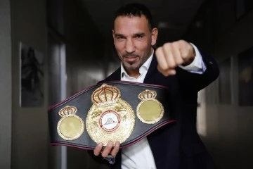 "D&uuml;nya şampiyonu olarak T&uuml;rkiye&rsquo;de o kadar tanınmamış olmam beni biraz &uuml;zd&uuml;"