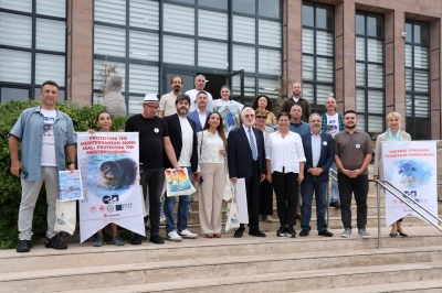 Fo&ccedil;a'da Akdeniz Foklarını Korumak i&ccedil;in Uluslararası Toplantı