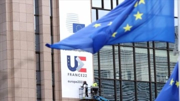 Fransa, AB d&ouml;nem başkanlığıyla karşıladığı 2022'yi D&uuml;nya Kupası'na vedayla uğurluyor