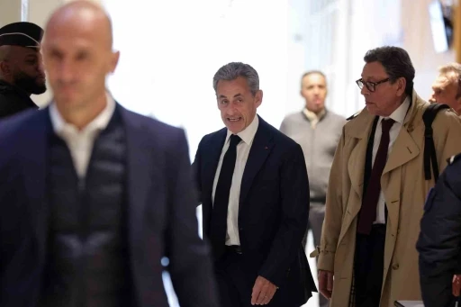 Fransa Cumhurbaşkanı Sarkozy&rsquo;nin Libya&rsquo;dan yasa dışı finansman sağladığı iddiasıyla yargılandığı dava başladı

