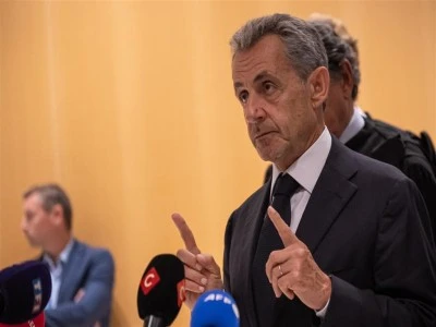 Fransa'nın eski Cumhurbaşkanı Sarkozy yolsuzluktan cezaevinde 
