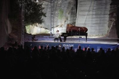 Fransız piyanist Didier Castell-Jacomin G&uuml;m&uuml;şl&uuml;k&rsquo;te konser verecek