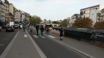 Fransızlar, h&uuml;k&uuml;metin Paris Olimpiyat Oyunları'ndaki baş&ouml;rt&uuml;s&uuml; yasağını anlamsız buluyor