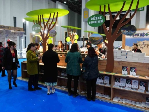 Fuar İzmir&rsquo;de D&uuml;zce&rsquo;ye ilgi b&uuml;y&uuml;k
