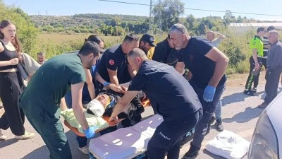 Futbolcu Furkan Perker bayram tatili yolunda ailesiyle kaza ge&ccedil;irdi: 5 yaralı