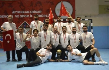 Futsal turnuvasının şampiyonu Nil&uuml;fer Belediyesi GESK

