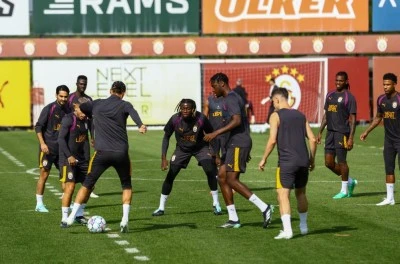 Galatasaray, Barcelona ma&ccedil;ı hazırlıklarını tamamladı