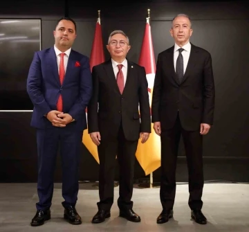 Galatasaray&rsquo;da başkan adayları renk se&ccedil;imi yapıldı
