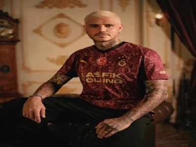 Galatasaray&rsquo;ın alternatif forması taraftarların beğenisine sunuldu