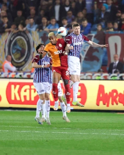 Galatasaray&rsquo;ın Trabzonspor&rsquo;a karşı bileği b&uuml;k&uuml;lm&uuml;yor
