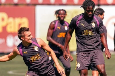 Galatasaray, Sporting ma&ccedil;ı hazırlıklarını s&uuml;rd&uuml;rd&uuml;